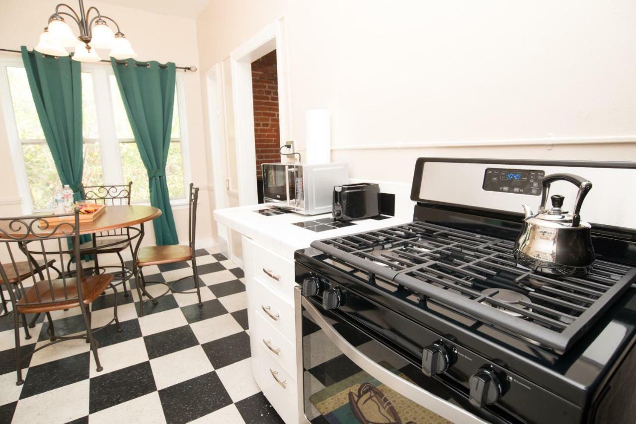 The Canterbury Suites Лос Анджелис Екстериор снимка